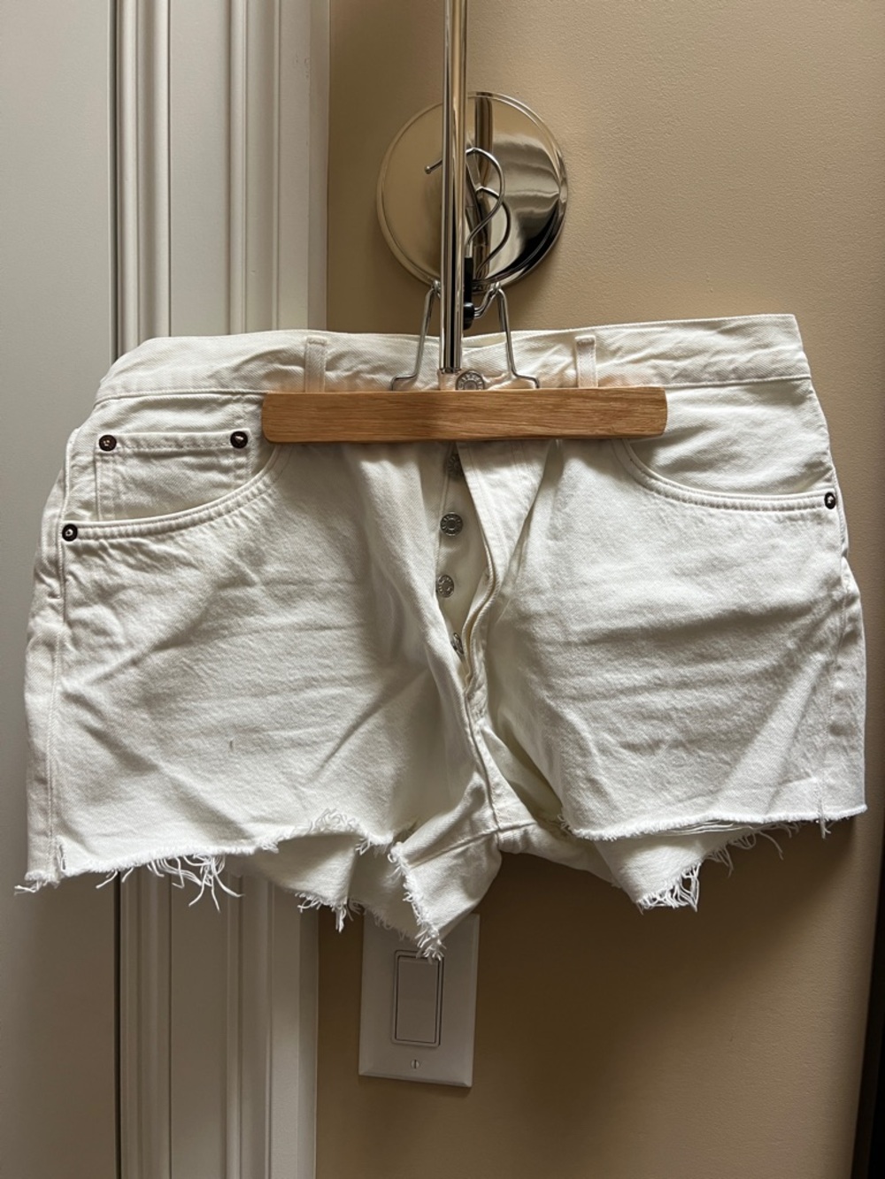 Agolde Parker White Raw-Hem Denim Shorts